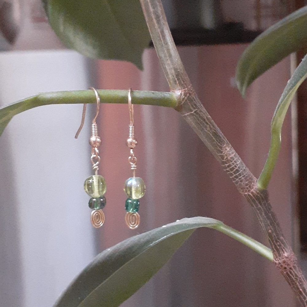 NWT Handcrafted Swirl Earrings Set